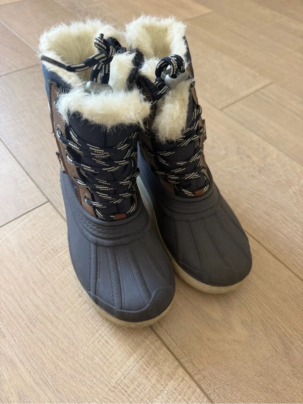 Kids  Insulated Snow Boots in Black and Brown with Faux Fur
